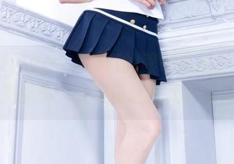 Beautyleg – Kiwi的眼镜自拍，原图免费提供，效果却让我无言以对