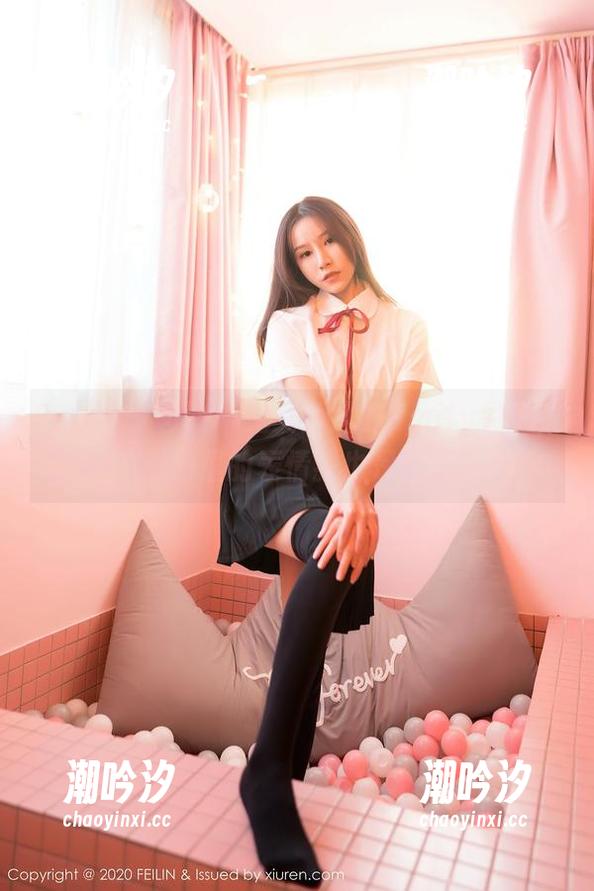 Feilin嗲囡囡 - 兔女郎风的Emily尹菲，图册里的表情我也是醉了