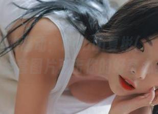 办公室里的骚动：Habin夏彬(하빈)VVVIP全套图片直击你的好奇心。