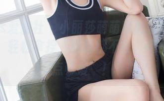 IMiss爱蜜社 – 小丽莎萌萌哒的蕾丝一波图包，轻松拿捏“我啥都不缺，倒是一点点可爱”！