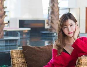 IMiss爱蜜社 – 好吧，石心琪的连体衣写真全集能让人迷失在美中