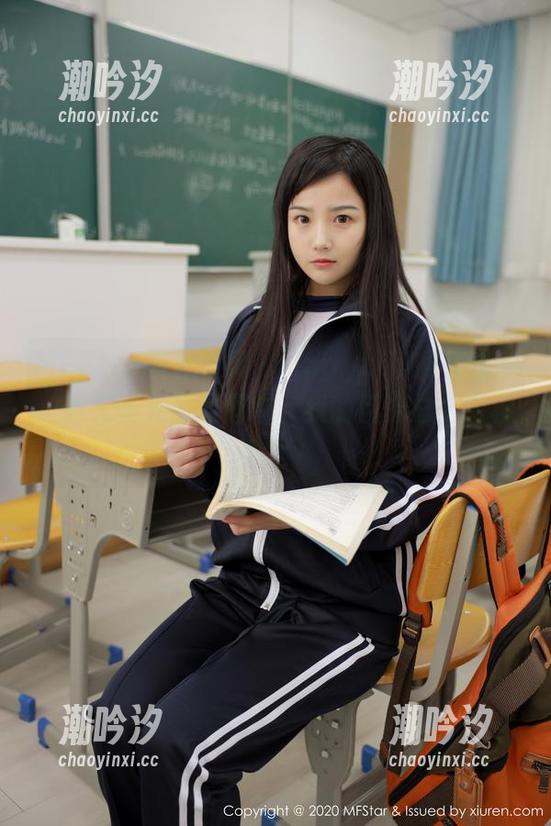 MFStar模范学院-lingyu69 MFStar模范学院 - lingyu69的裤里丝,在无圣光的空间中,我的目光总是游移不定。