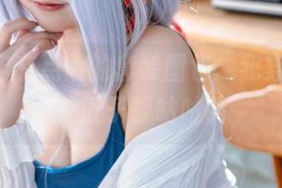 Quan冉有点饿的套装图包：我穿得好看，肚子却咕咕叫