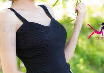 UGirls尤果网 – 好吧，乔依琳的双人在线作品，让我想到了一些奇怪的画面……