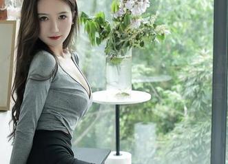 Xiuren秀人网 – 眼镜与无圣光，挺好的搭配，伊丽莎有点白，你这波可真妙！