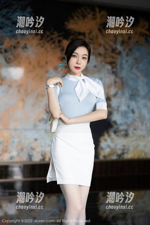Xiuren秀人网 - 不仅有养乐多DoDo，连衣裙也要给你上点色彩，快来拿免费图包！