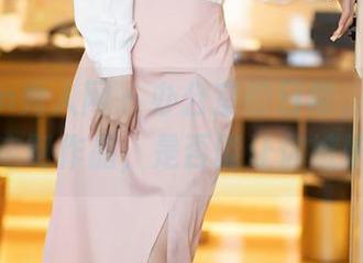 Xiuren秀人网 – 办公室的日常，叶梦轩的定制作品，是否能让你嫉妒？