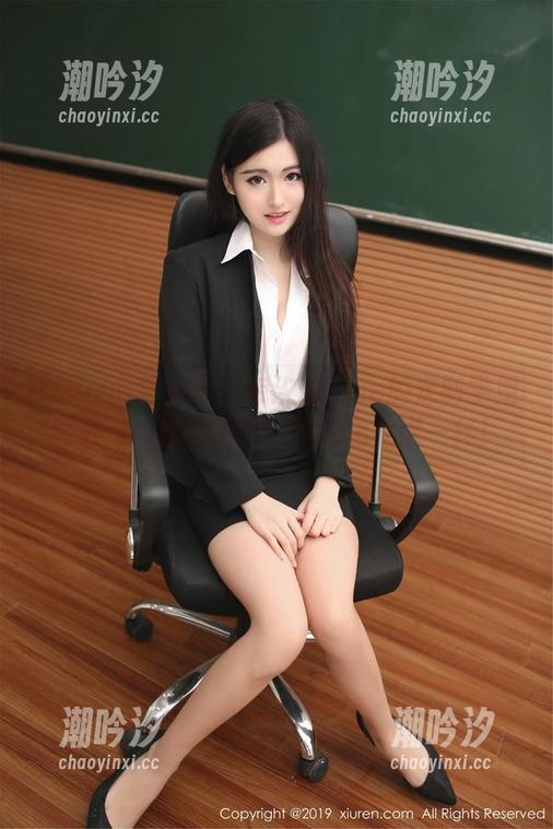 Xiuren秀人网 - 奈汐酱nice的定制学姐图集——就像弄了一本彩色食谱一样！