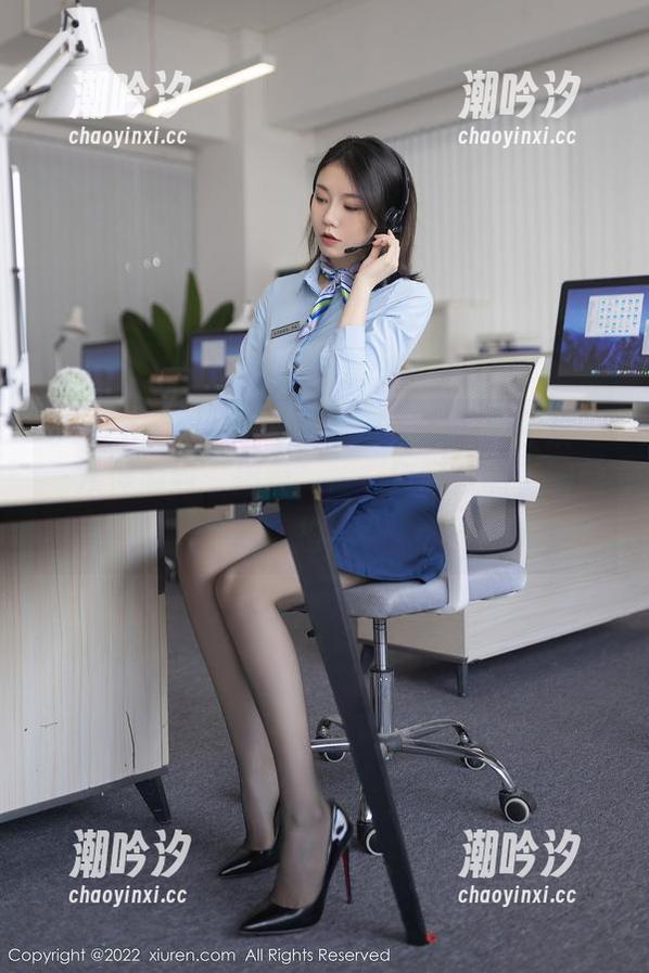 Xiuren秀人网 - 是小逗逗的瑜伽合集——从伸展到“摔跤”，一气呵成的美图随拍！