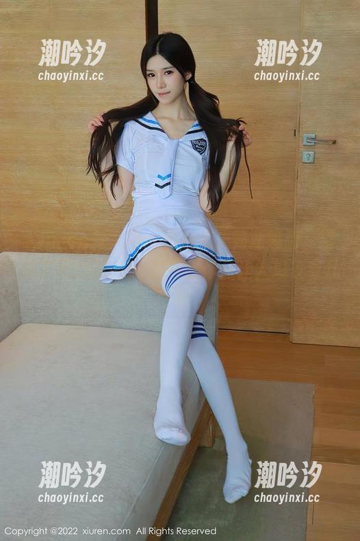 Xiuren秀人网 - 瑜伽从未如此吸睛，糯美子MINIbabe的在线作品让人想多看几遍