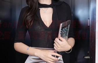 Xiuren秀人网 – 艾栗栗栗栗栗栗吖的黑色之旅，最新写真集来袭，我也是醉了