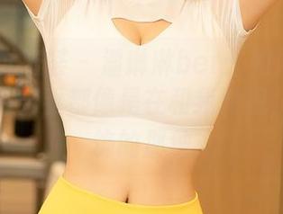 YouMi尤蜜荟 – 潘琳琳ber：姐姐的写真原图，怎么看都像是在和我对视，毫不掩饰的那种