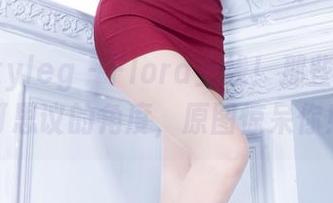 beautyleg – Flora上线!那些美脚不可思议的角度,原图惊呆你!