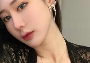 微密圈 – 无圣光下的不爱笑的赛琳，蓝色蕾丝包臀裙的诱惑让我心中一紧