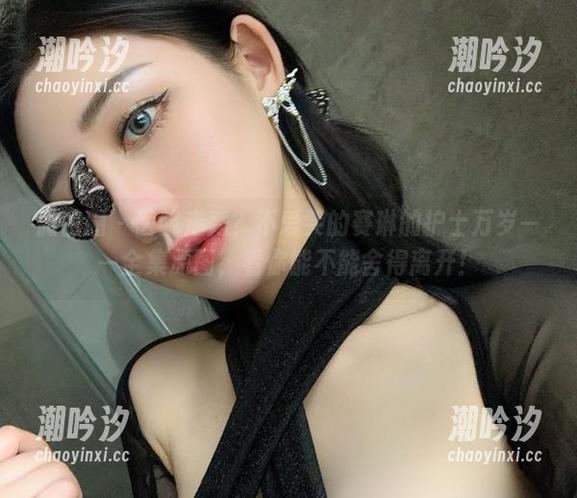 微密圈 - 医院走秀？不爱笑的赛琳的护士万岁——全集原图，看你能不能舍得离开！