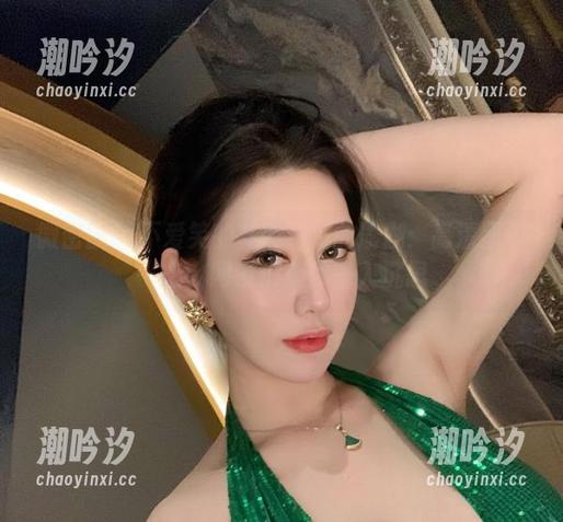 不爱笑的赛琳 微密圈 - 不爱笑的赛琳和她的瑜伽:高清图包一出,网友们集体陷入沉思
