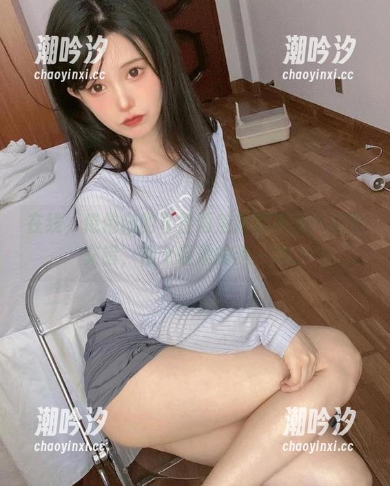在线，倦倦喵的《甘雨魅魔原神》：光影交错，像个轻盈的梦一样。