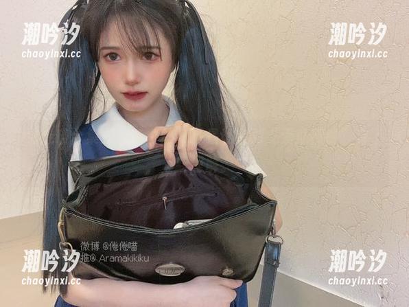 倦倦喵合集：吊带白丝，真是让我对“无所不能”有了新理解。