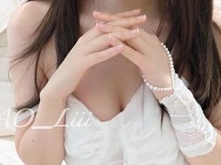 黑丝的发条少女yoki，作品中每个细节都耐人寻味