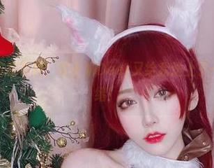 最近更新的校服写真，啾小妍Deer又给我送上了一点微妙的情绪！