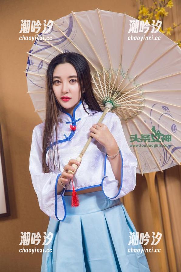 头条女神-玄子 头条女神 - 这次更新的套图,玄子请来了不知火舞,结果火花四溅,哈哈!