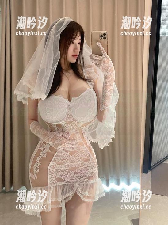 奶宝妹纸 微密圈 - 有种从头到脚都在发光的感觉,奶宝妹纸和她的红皮衣让人脑洞大开,点开原图和图包呗。