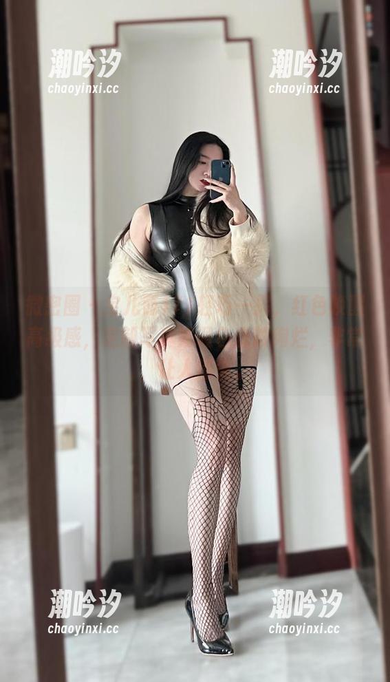 宝儿茹171 微密圈 - 宝儿茹171轻巧一挥,红色唤醒高级感,定制写真如调色盘般绚烂,非常,让人迷失。