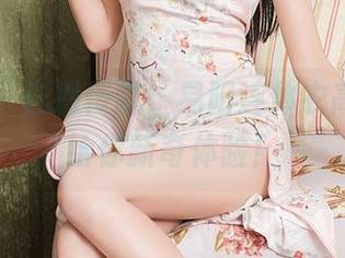 尤蜜荟 – 告别传统，易阳连体衣高清壁纸给你新奇体验！