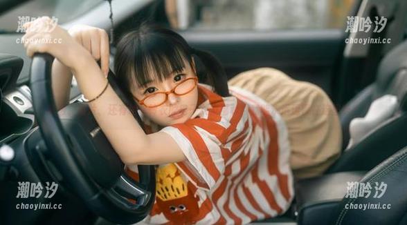 乳液、亮片、还有幼水铃衣的电子女友福利？我能永远逗留在这里吗？