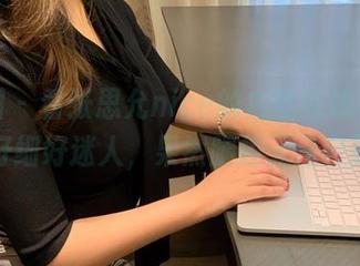 微密圈 – 看张思允nice的白丝在线写真，腿好细好迷人，果然腿控无法自拔。