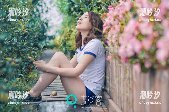 推女神 - 美昕Yumi最新作品，天台逗弄不着边际的浪漫。