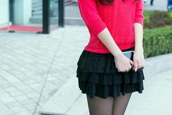 推女郎 – 陆瓷校服图透：更新后好想带着这身去吃午饭，顺便拉票选服装！