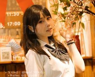 从是一只废喵了的2023圣诞中发现美，精彩图片，放心下载吧，不怕你后悔！