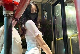 微密圈 – 当是小逗逗遇上蕾丝黑丝袜，图包里的小心思大爆发！