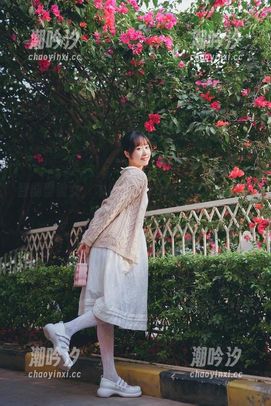 智能型彼女，木棉棉OwO的美图让你分分钟人气飙升！