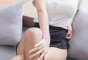 杏子夫人的牛仔裤合集更新，所有人都在看你，我却只想偷偷溜走。