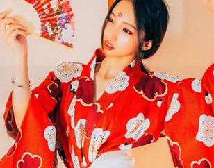 果团网 – 周晓唯裸足写真合集：谁说只拍脸的时代已经过去？