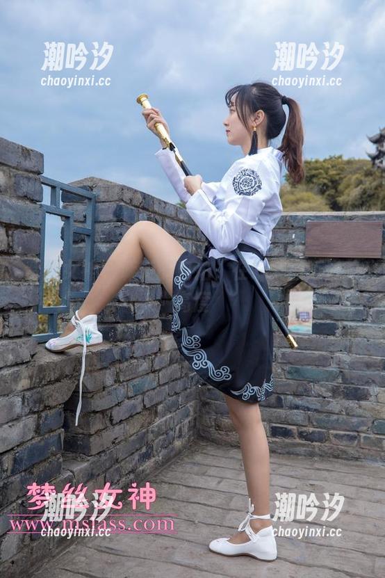 梦丝女神 - 璇璇的自拍，在线美图迈进新高度