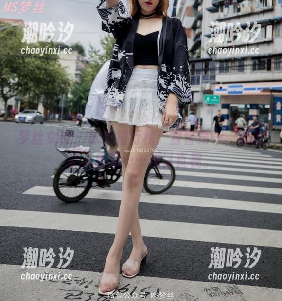 梦丝女神 - 泳衣排行榜：雪馨第一，原图让人感到……难以直视。