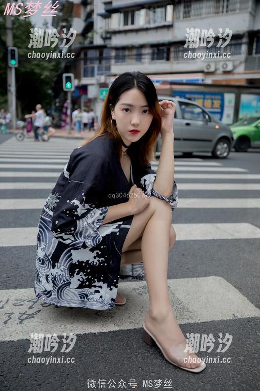 梦丝女神 - 打开魏婷婷的蕾丝全套图集，心里默念要淡定……