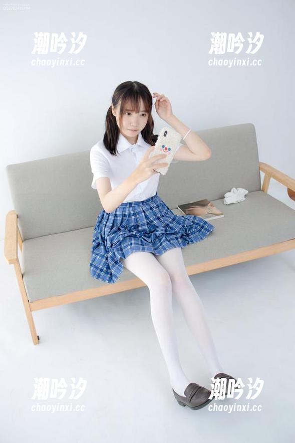 森萝财团 森萝财团原图,想知道黑丝小妹在手机上埋藏了多少乐趣?