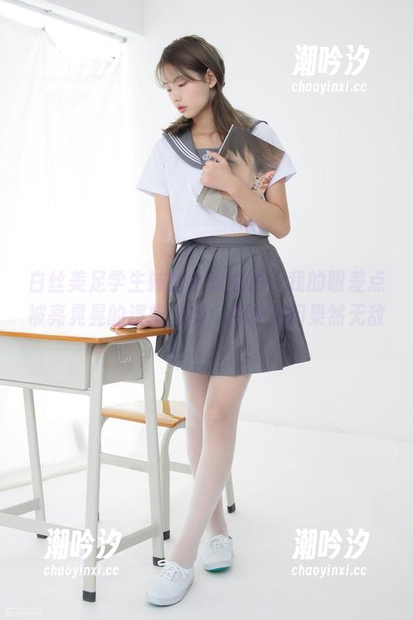 白丝美足学生妹的全套原图，我的眼差点被亮晃晃的逻辑击倒，森萝财团果然无敌。