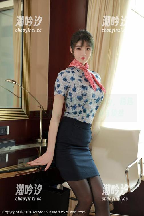 模范学院-唐琪儿Beauty 模范学院 - 天台+唐琪儿Beauty,精选图片里有种让人意外的干净与淡然