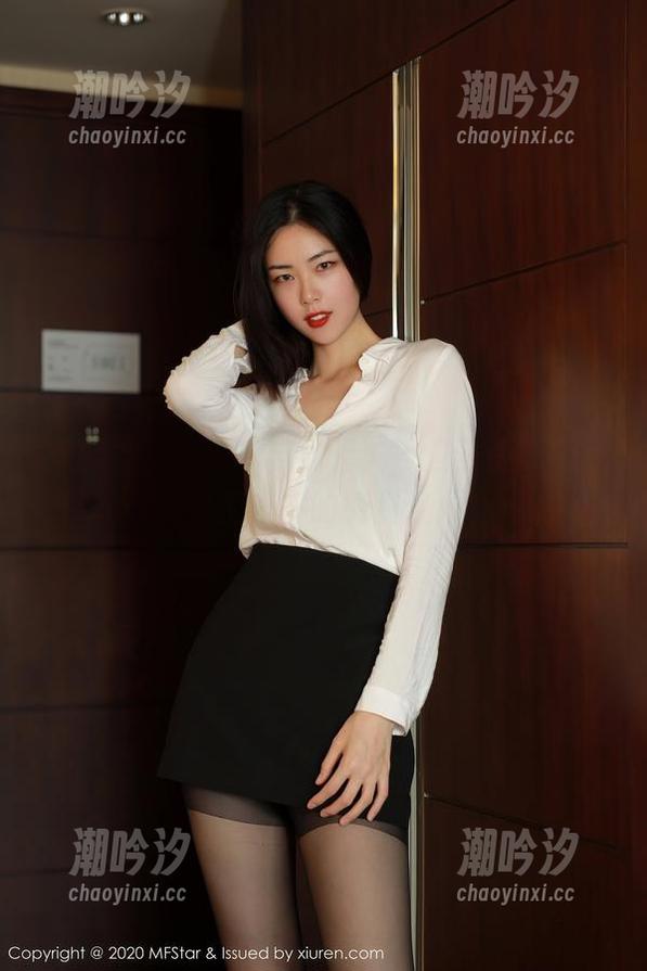模范学院-王楚璇 模范学院 - 女神与我无关,但王楚璇的设计一定是工作室的免费资源标杆。