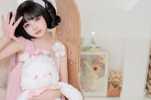 更衣人偶合集，爆机少女喵小吉带你见识爱河的奇特行径