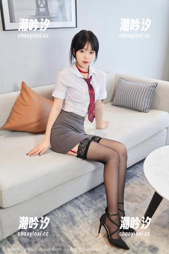 秀人网 - 修女写真新篇，伊一Moon翻转传统，更新你的看法！