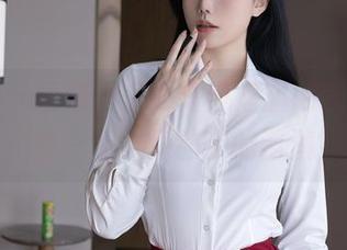 秀人网 – 精选出来的刘婷婷旗袍原图，算不算一场时间静止的巡演？