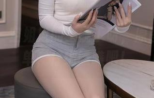 秀人网 – 空姐风的王俪丁呀，原图可不简单，仔细瞧瞧吧！