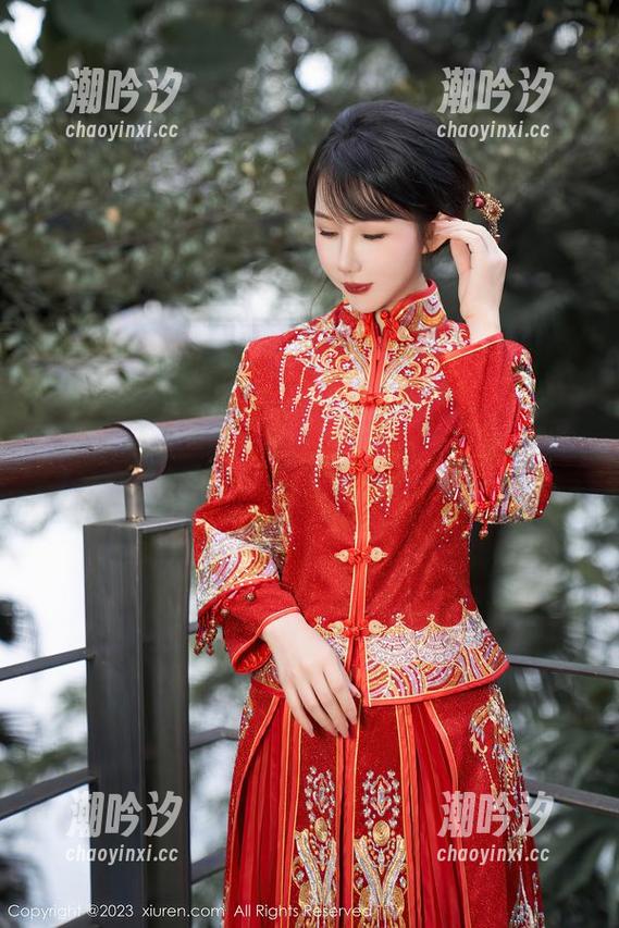 秀人网 - 王俪丁小宝贝在泳池的私房时刻，简直是给人家洗脑的清凉图集啊