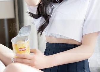秀人网 – 米妮大萌萌的女王作品，喂？！我怎么都不敢直视